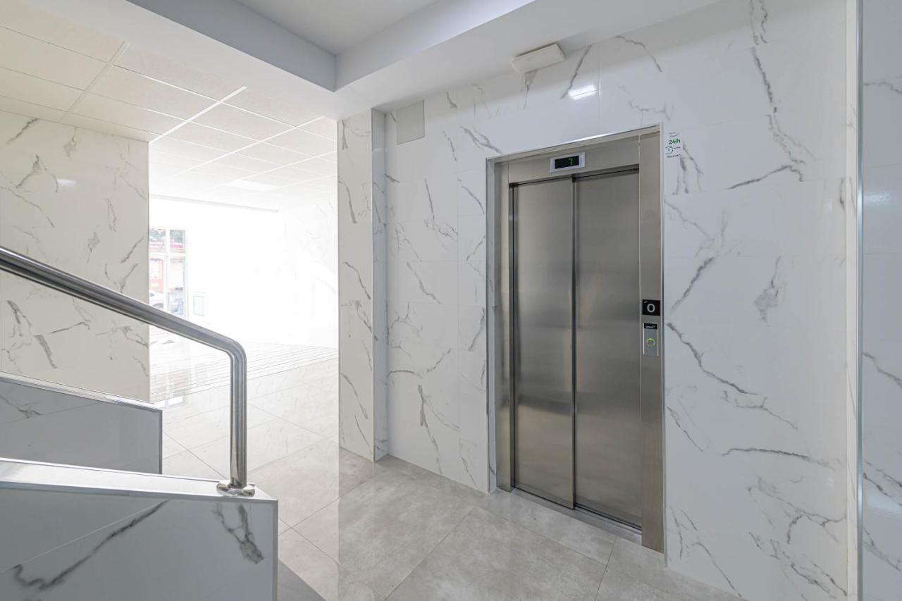 Wintowinrentals Exclusivo Atico Cerca De La Playa. Málaga Exteriör bild